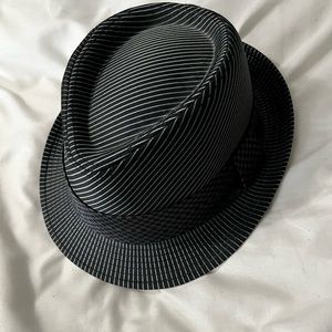 Capstar Fedora